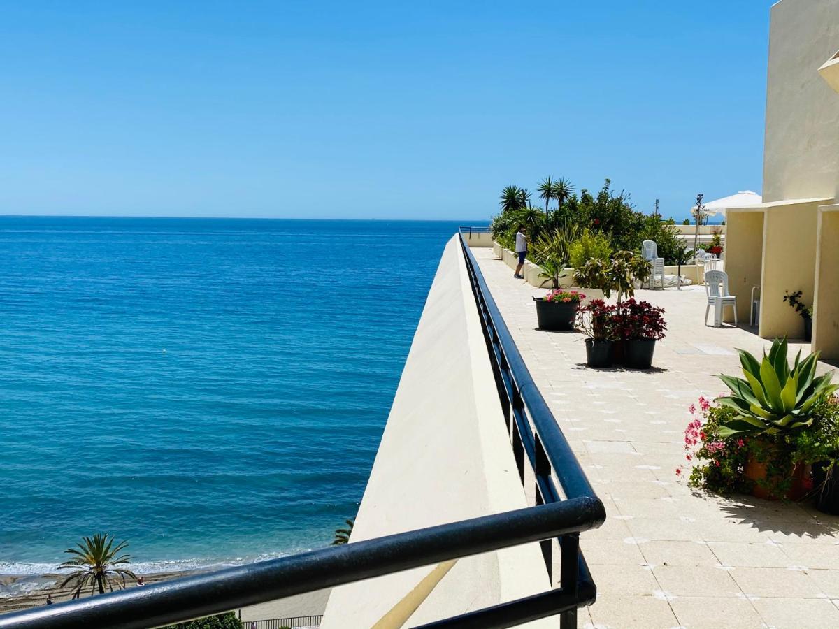 First Line! Art-Apartment On The Seafront Of Marbella With Swimming Pool Zewnętrze zdjęcie