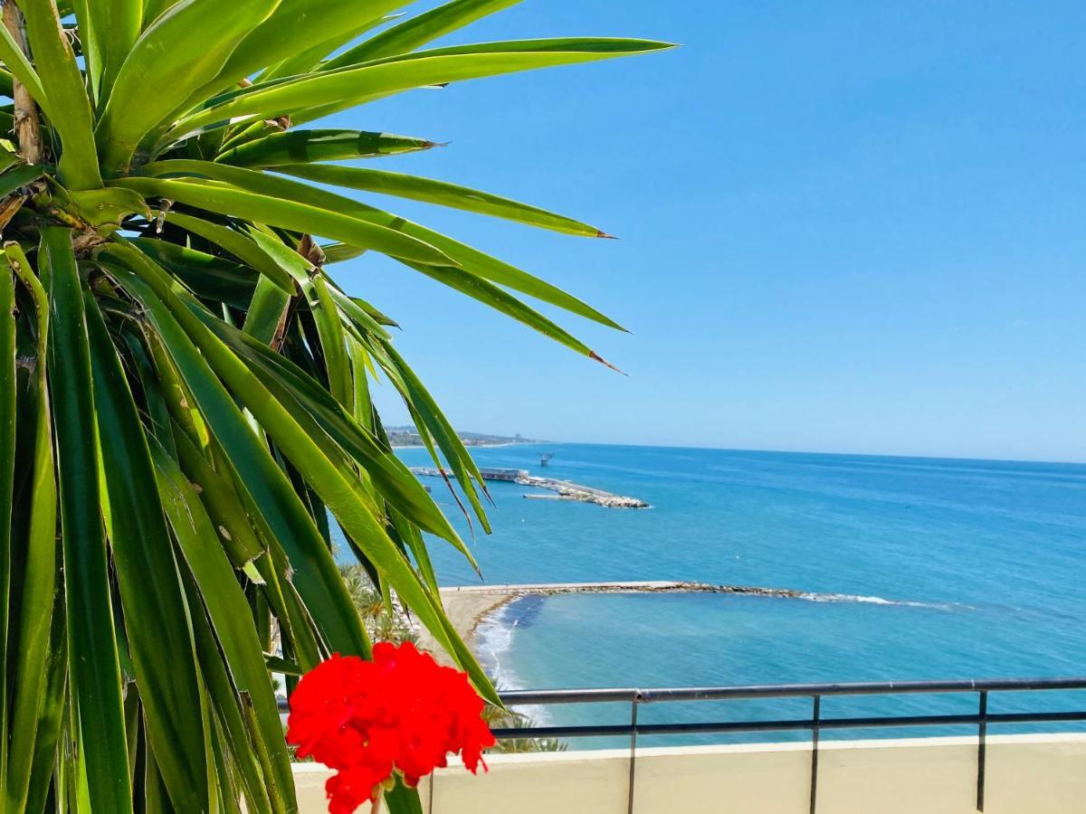 First Line! Art-Apartment On The Seafront Of Marbella With Swimming Pool Zewnętrze zdjęcie